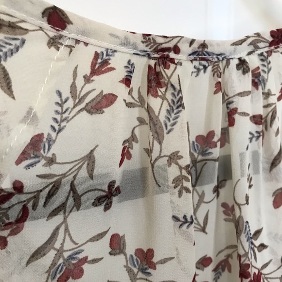 Floral Chiffon Blouse - Picture 3 of 4